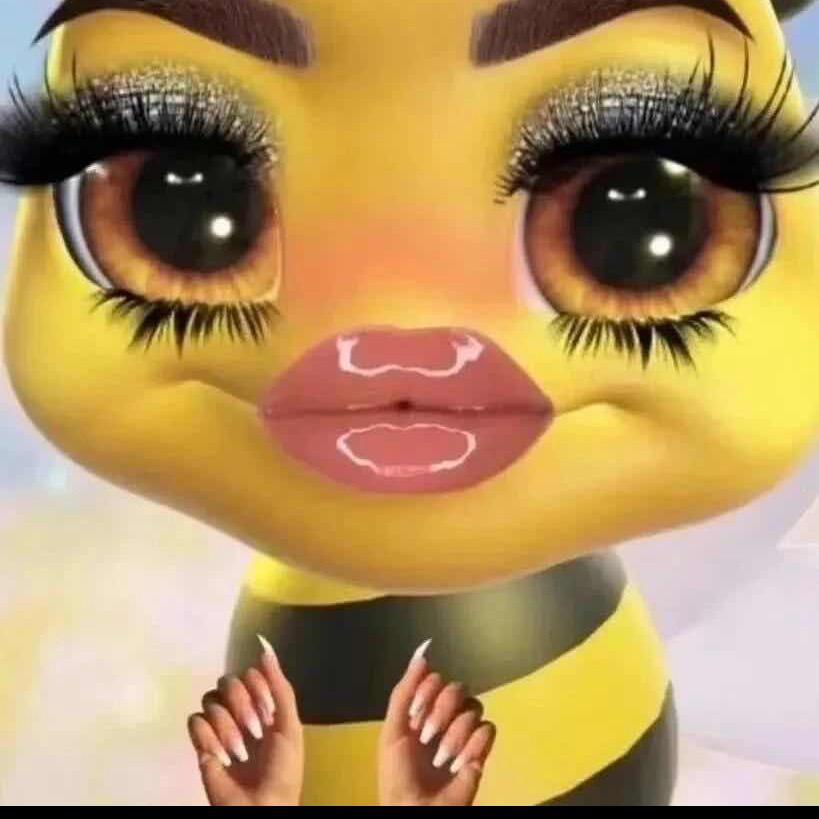 小北骑上牛爷爷过马路