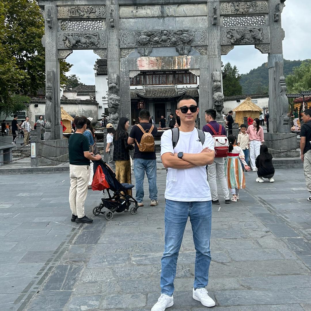 何教练