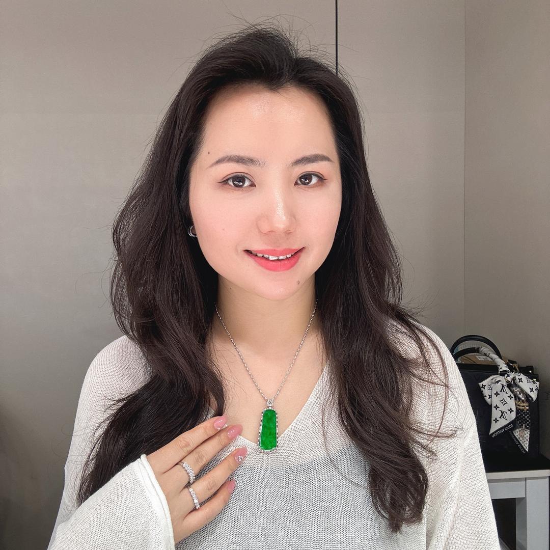 杨婷珠宝
