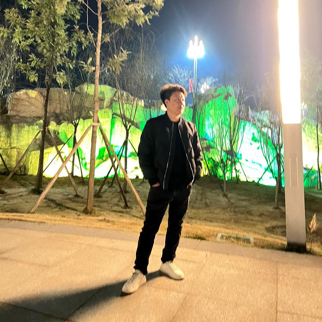 梁洋