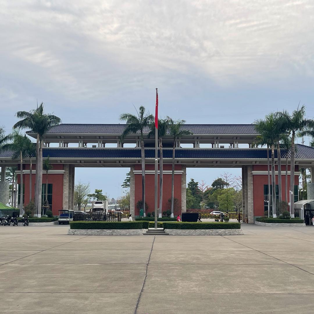 广州华立学院-洪老师