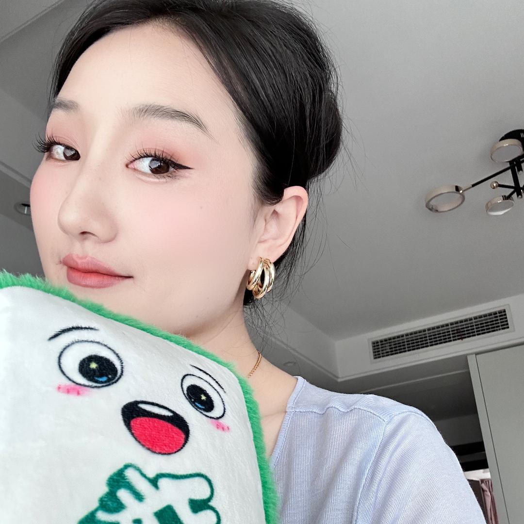 饱饱独角戏
