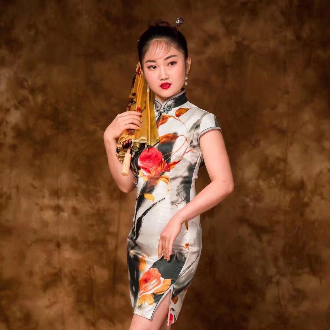 莉莉*