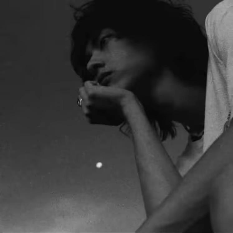 ㅤㅤ︋︋︋ㅤㅤ