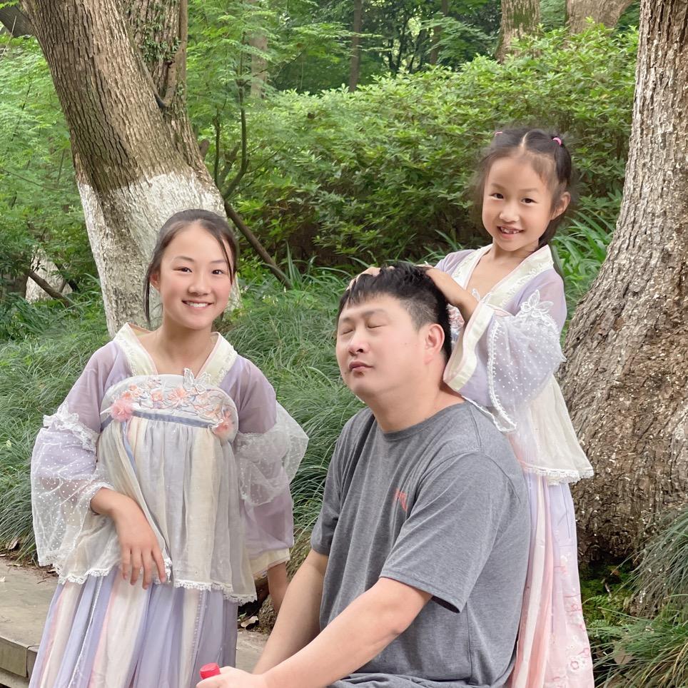 妮妮VS小糖果