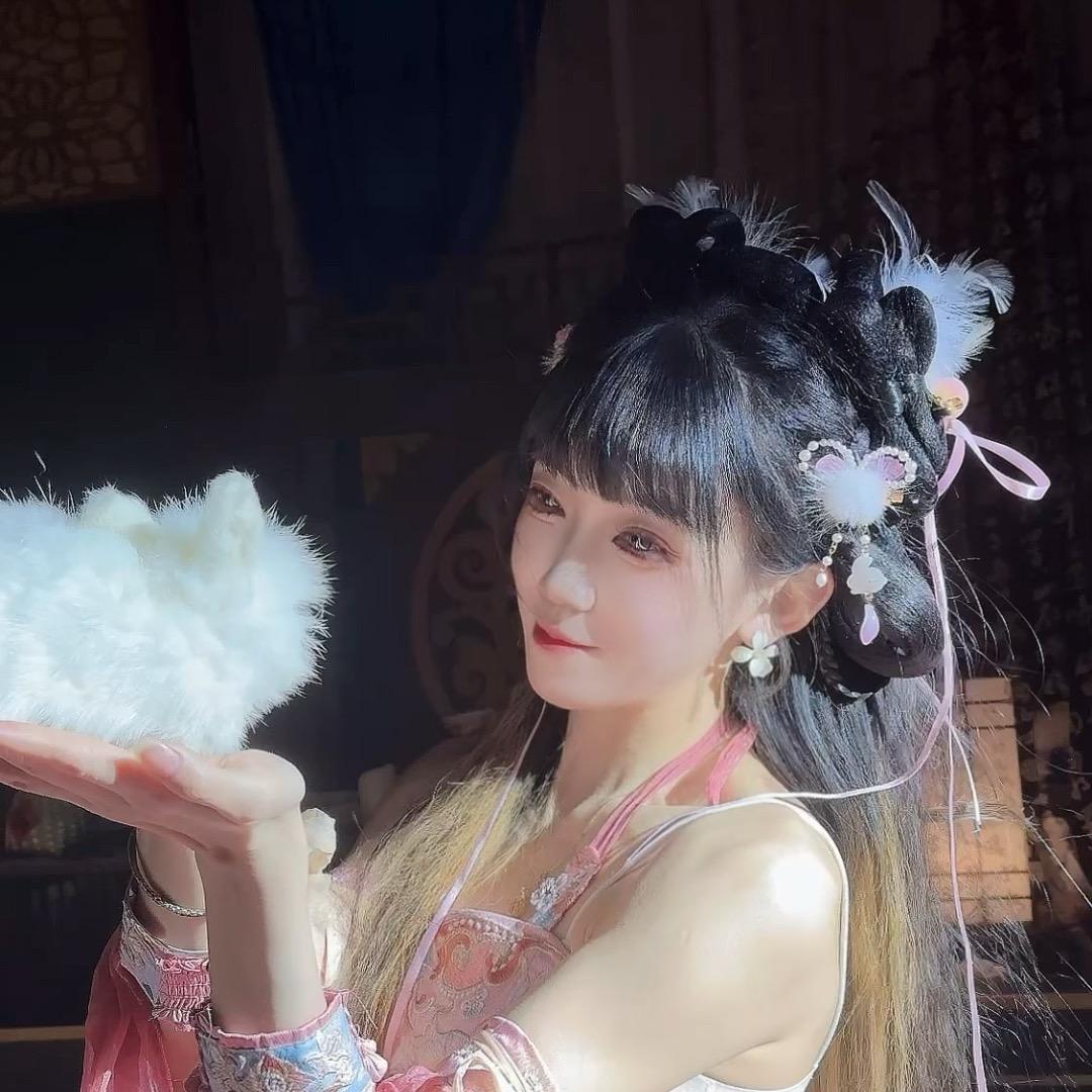 格格--开心果欣欣