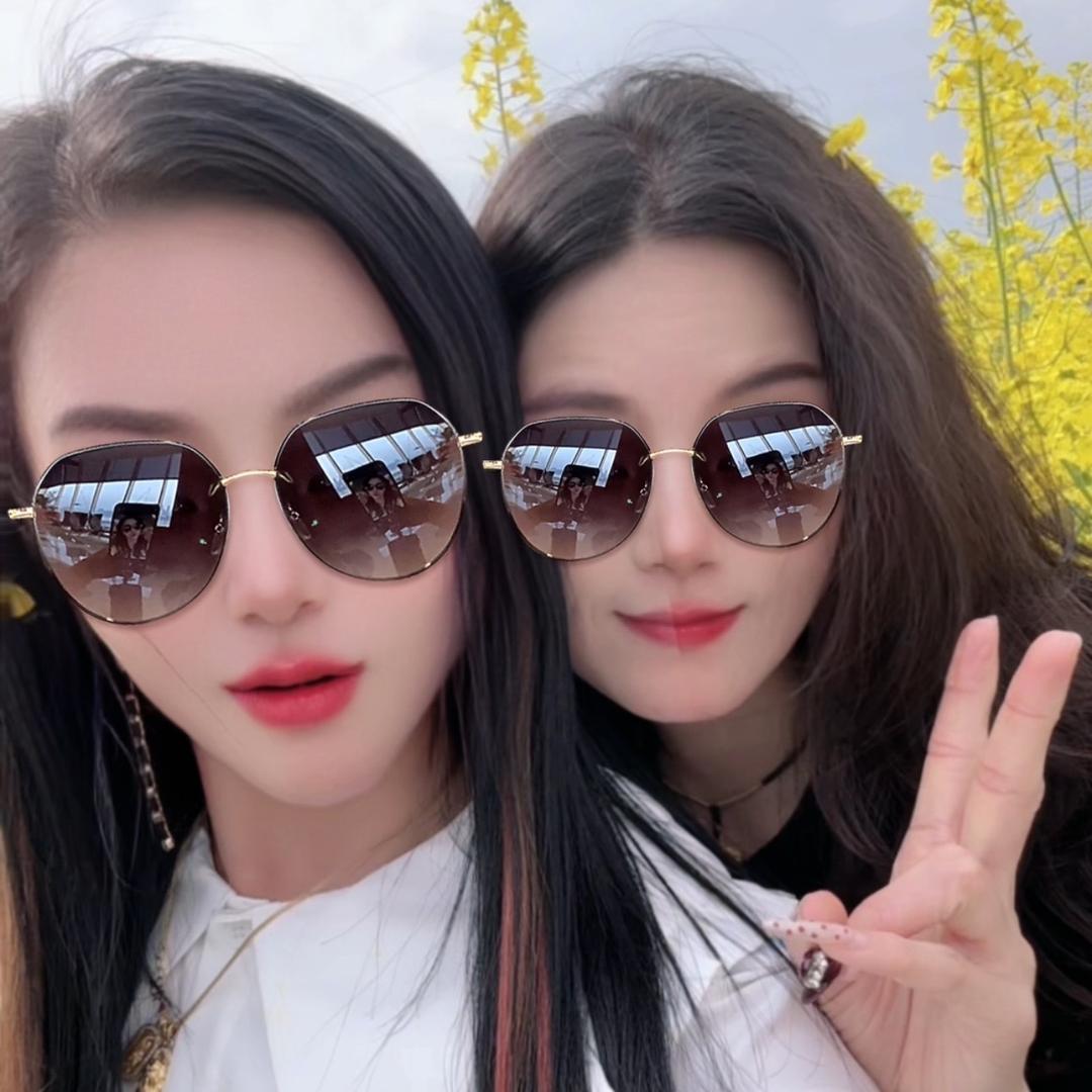美甲美睫一指倾一城，