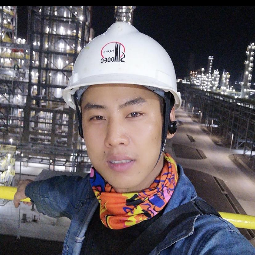 爱笑的电焊小哥🔥
