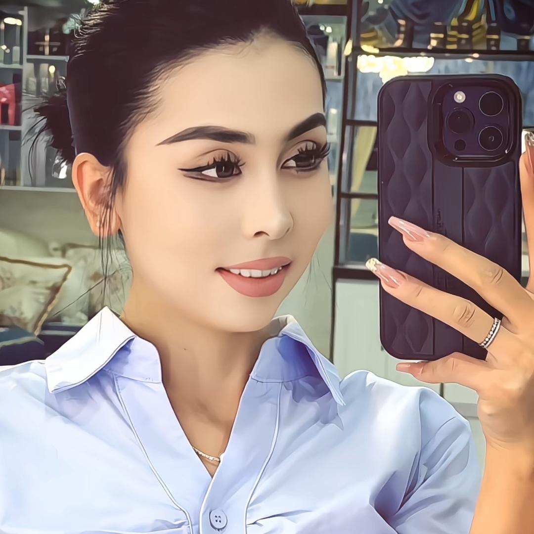 英吉沙 莱拉女服装店 👗👗👠👠