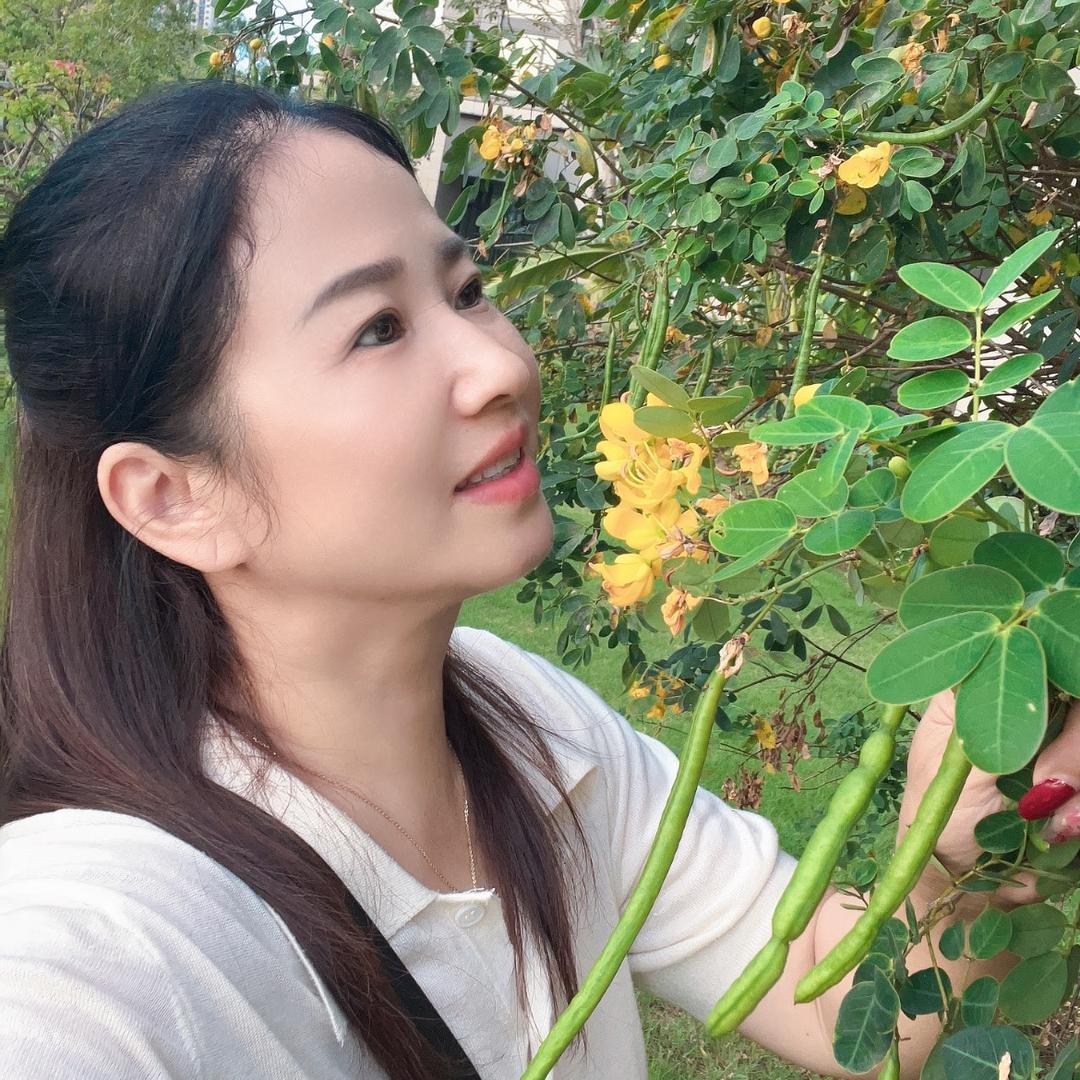 周港福珠宝韶山中路649号蓝蓝