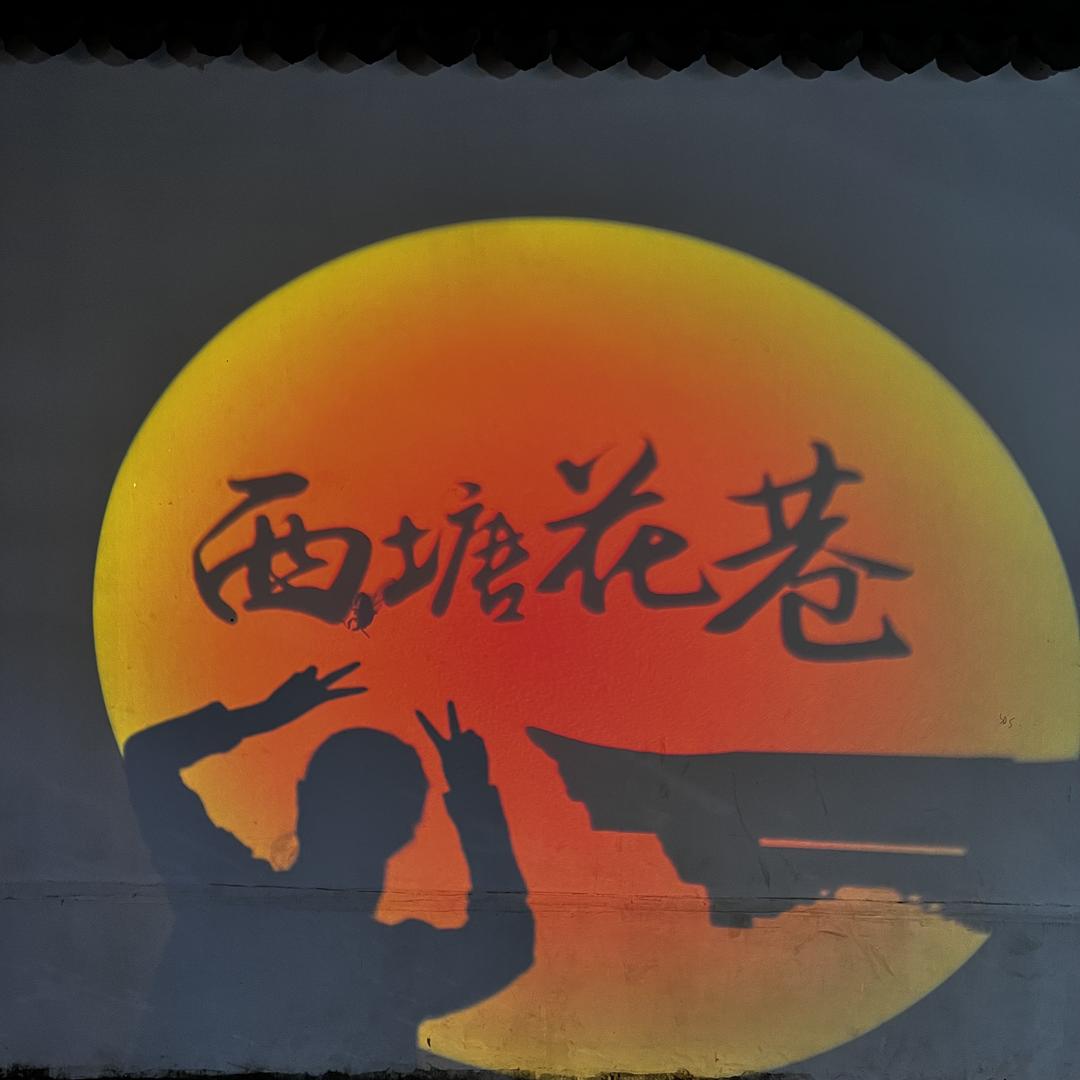 ✨ 卖珠宝的小姐姐