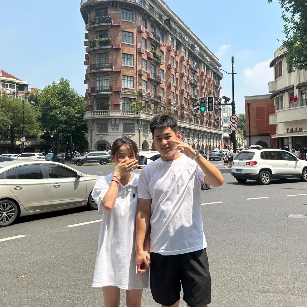 大超和蒙娃