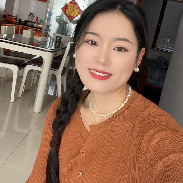 胡三岁👗