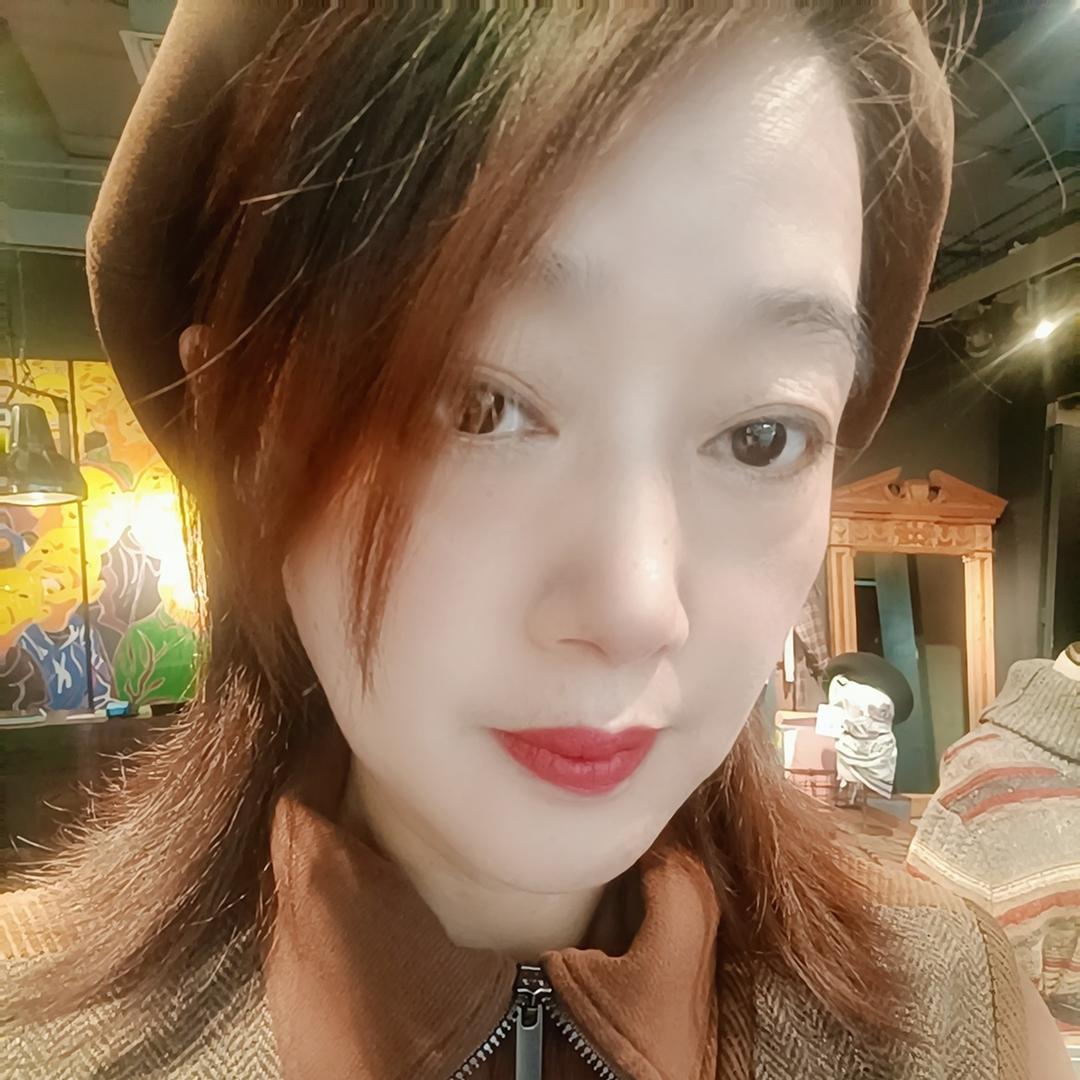 吕莉