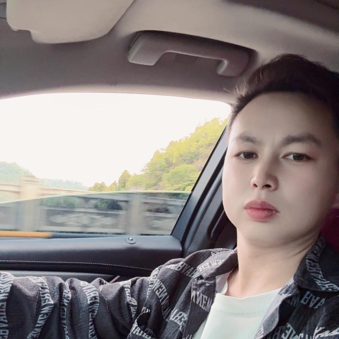 ╭年少℡只為紅顏狂 |