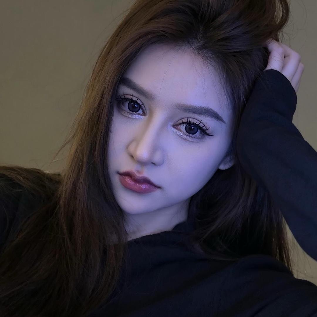 安然.