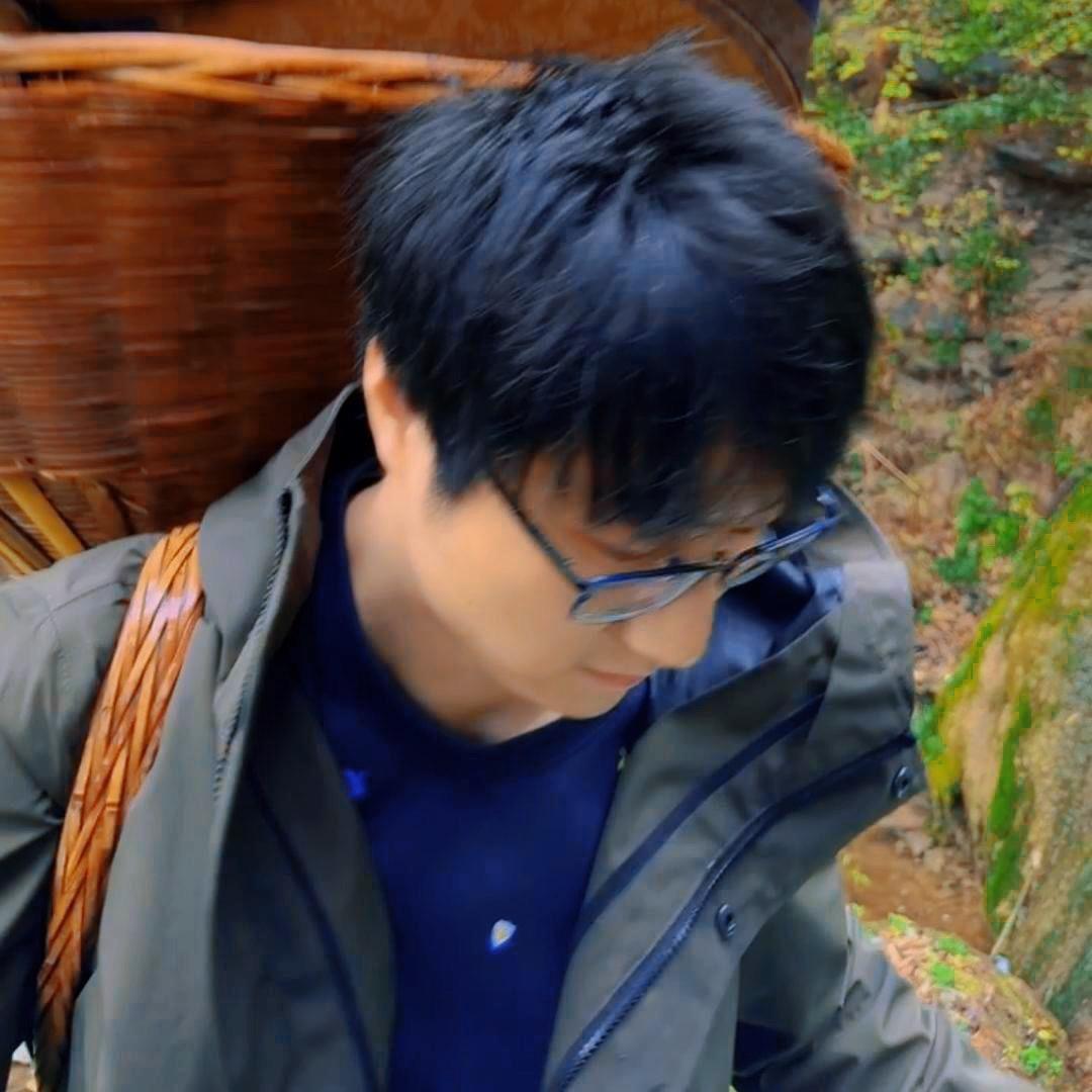 夏亮