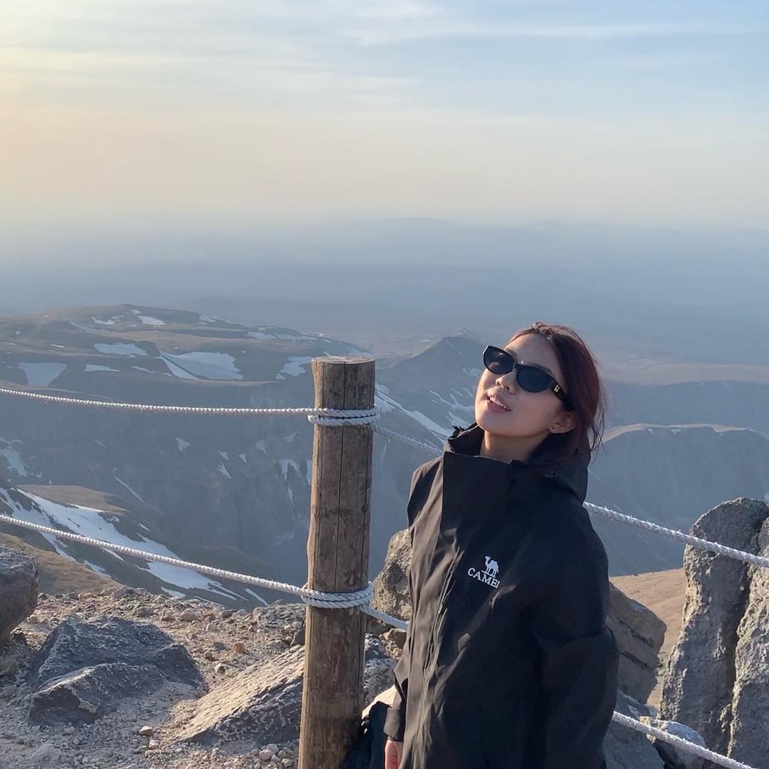 小烨🎤 ⁰⁰²🍃