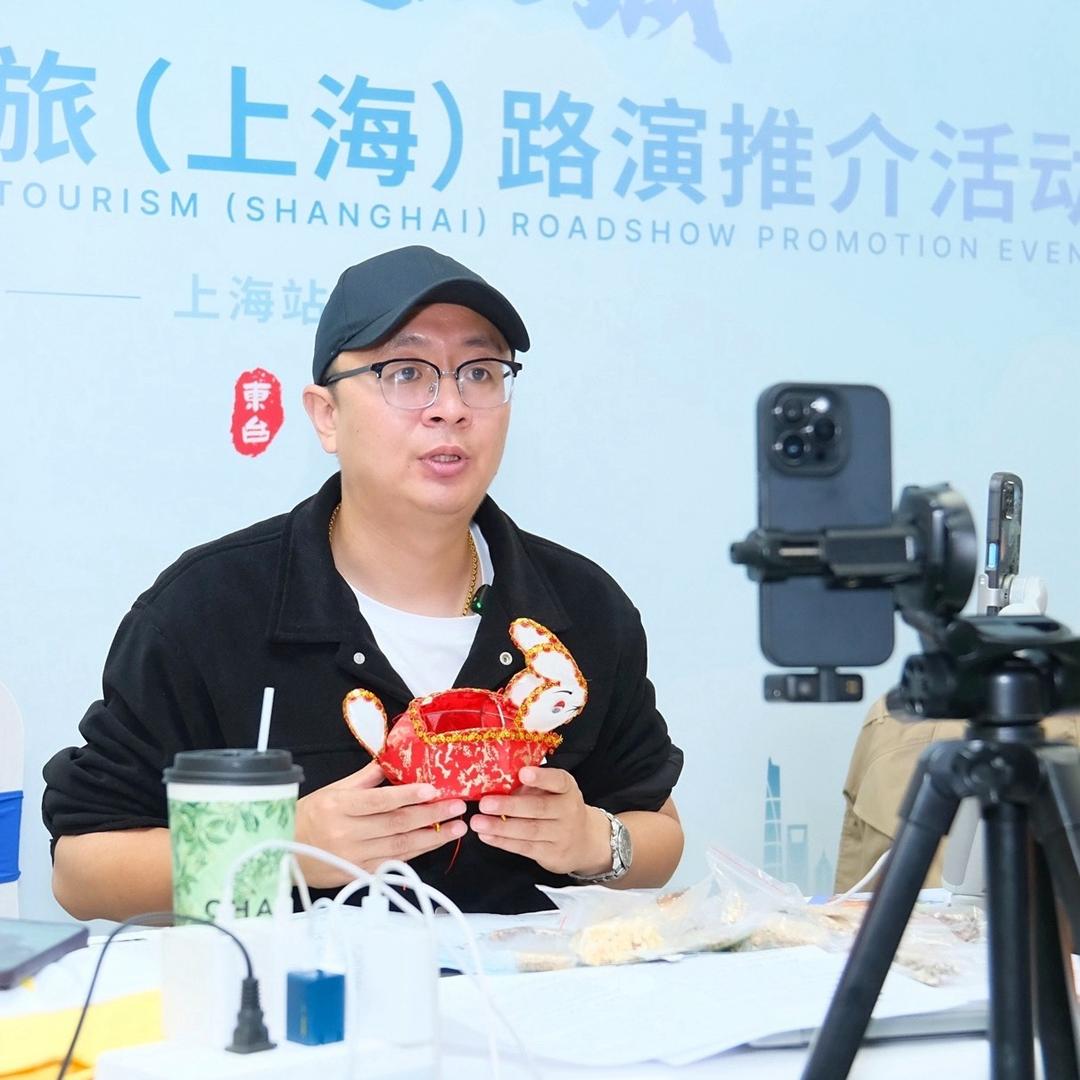 东台返乡青年王周旭