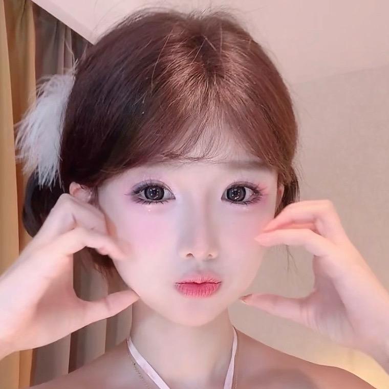 泡泡学妹超会穿
