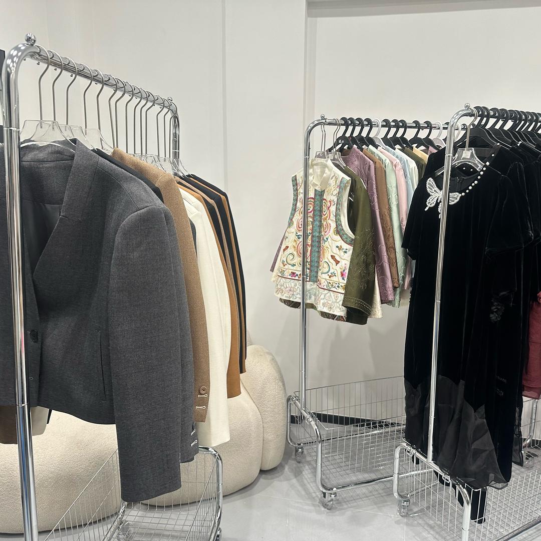 晨晨轻奢服饰买手