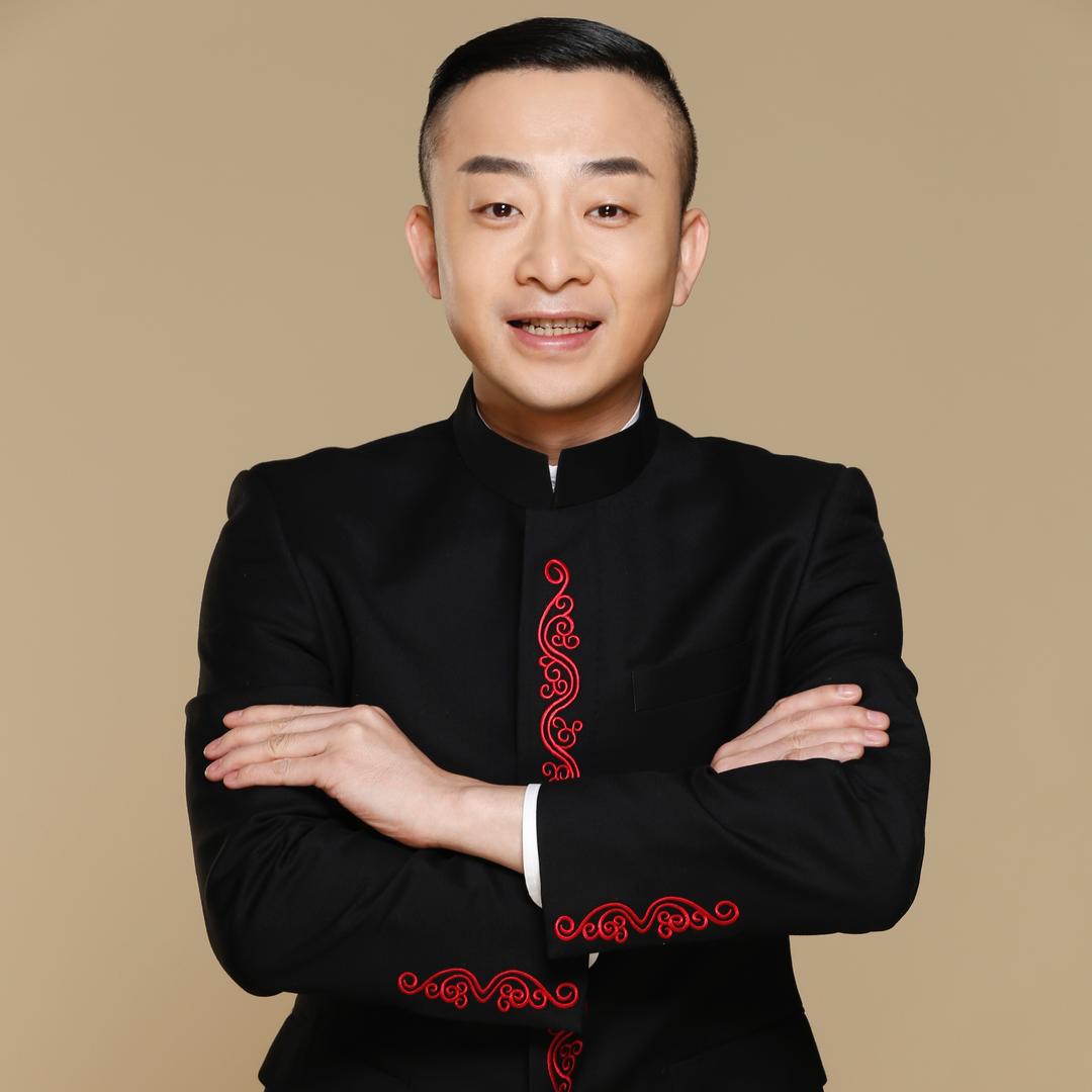 演员何军