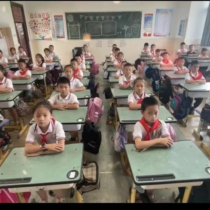 圆圆老师