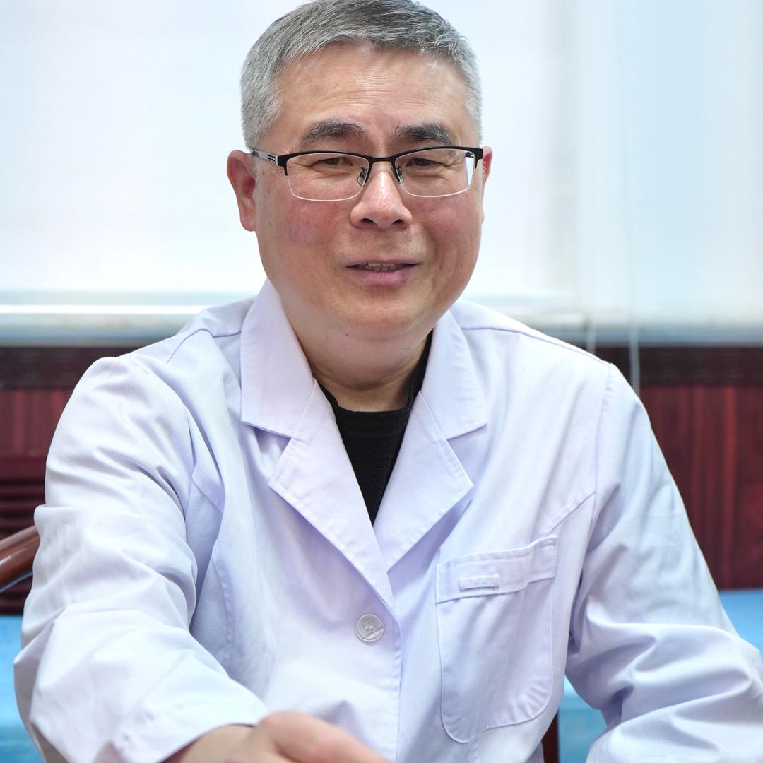 骨科医生吴剑锋