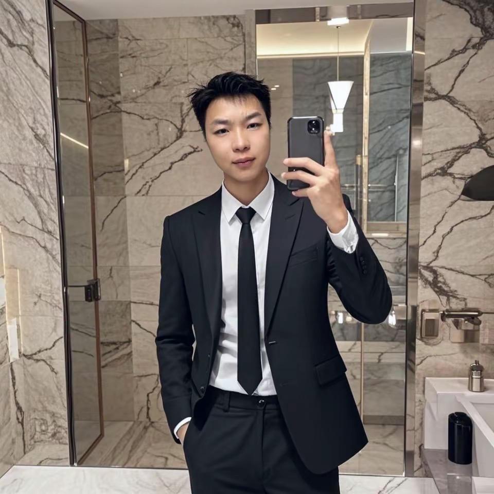 小柒