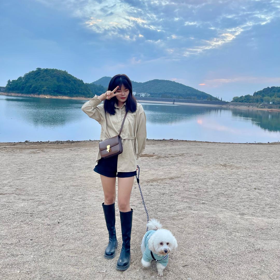 查小佳