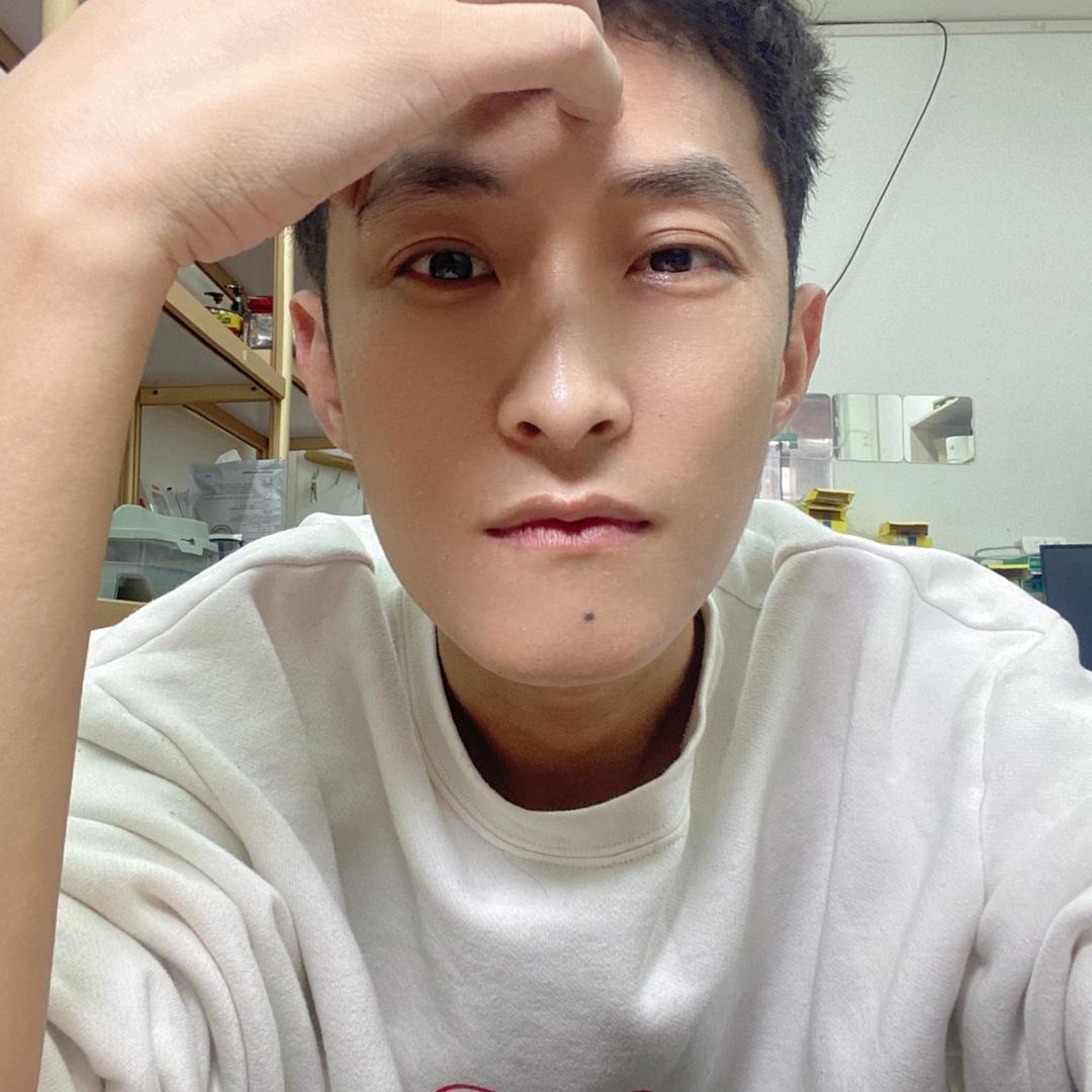 搞手机电脑的小陈