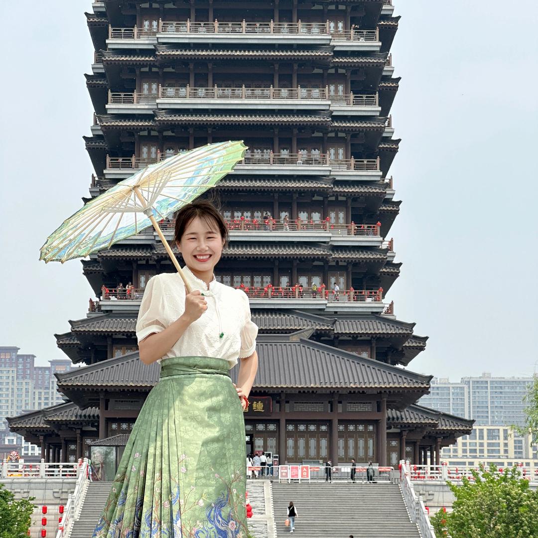 竹青亭服饰工厂店