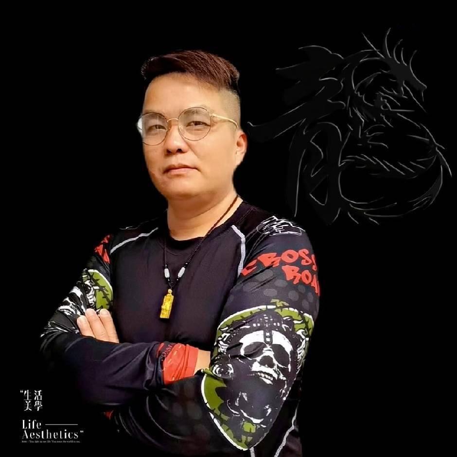 傅先生