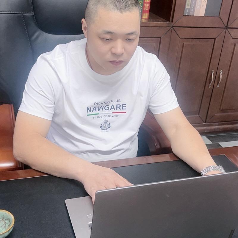 红尘w