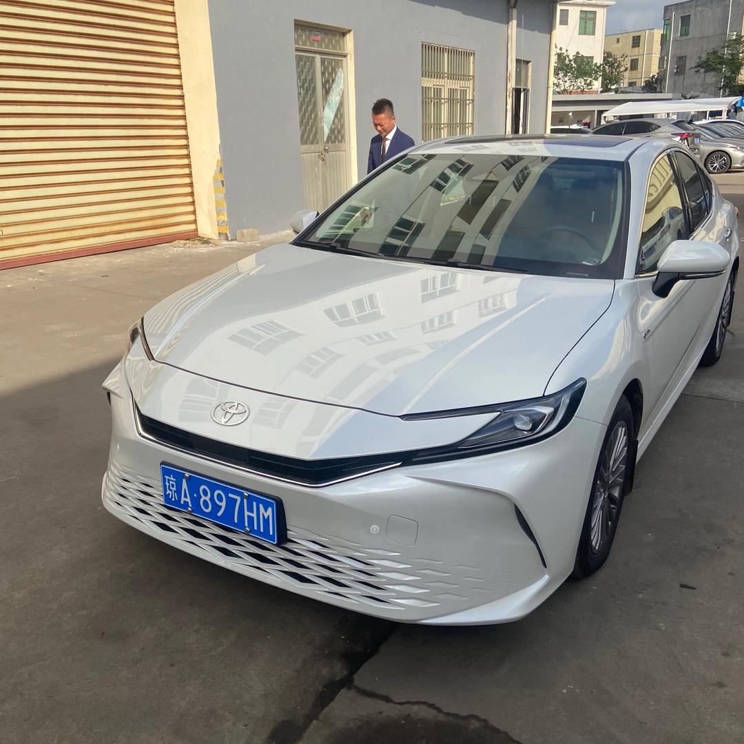 丰田凯美瑞周周