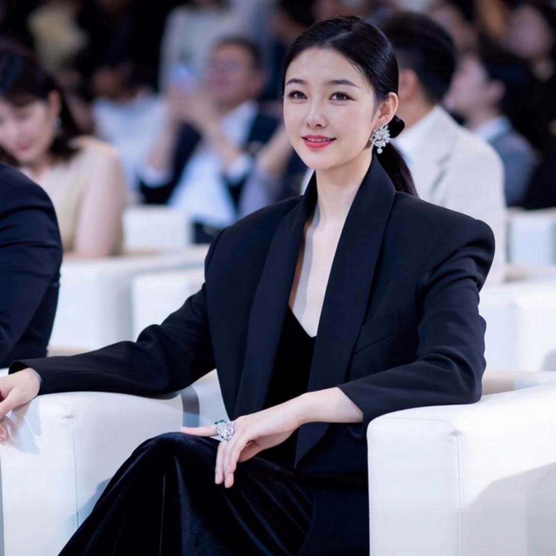 浪莎.浪仕威形体形象健康管理-倩倩