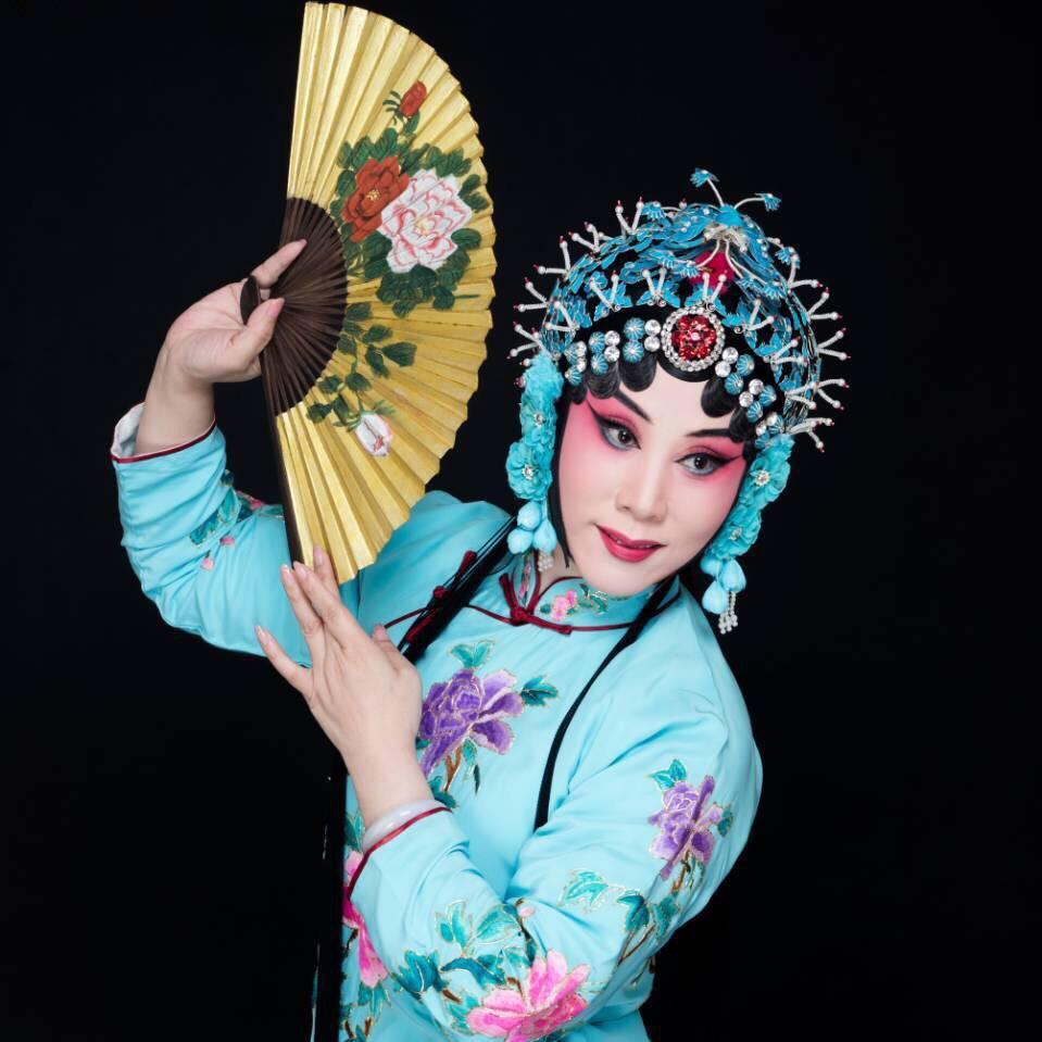戏缘辉儿