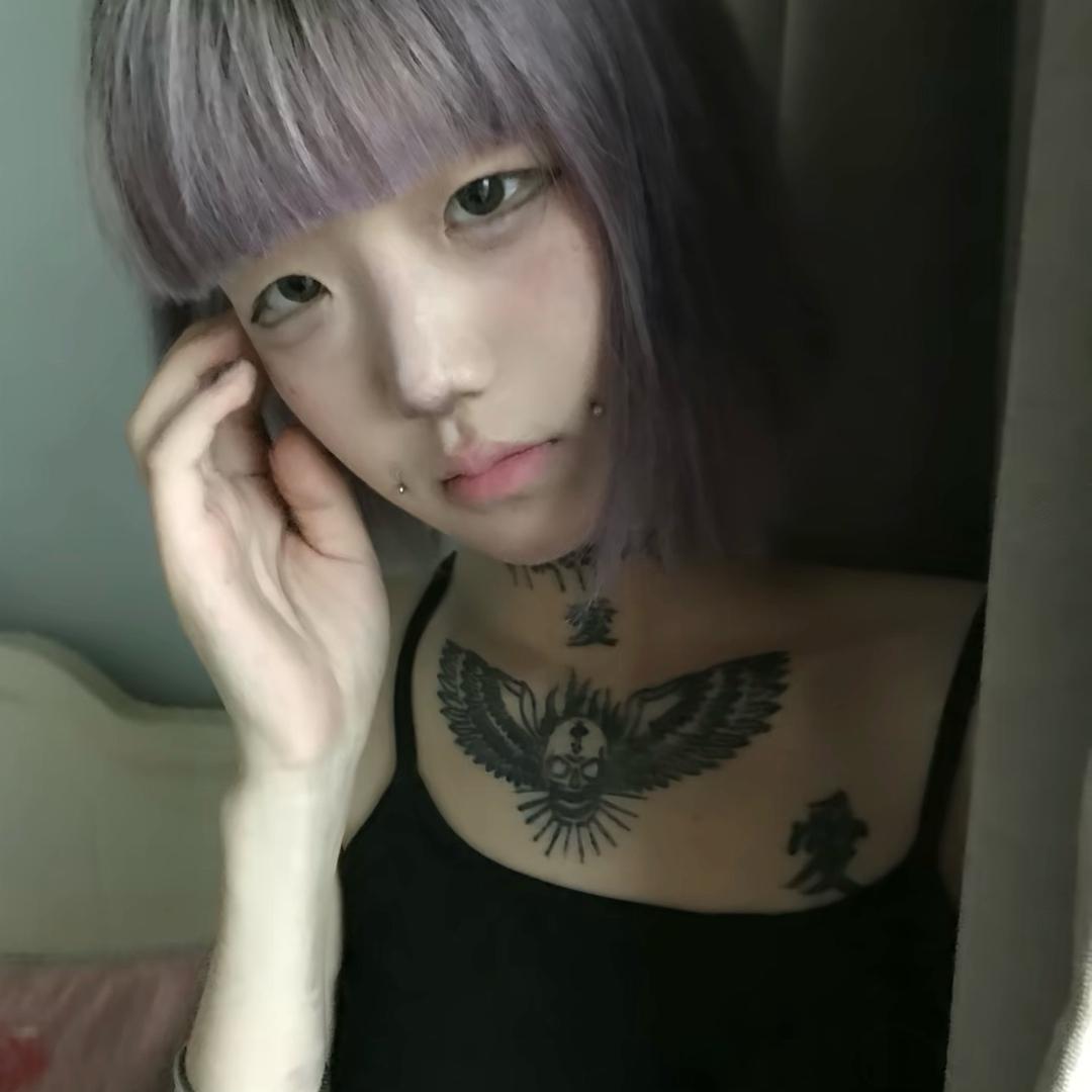 ^ω^