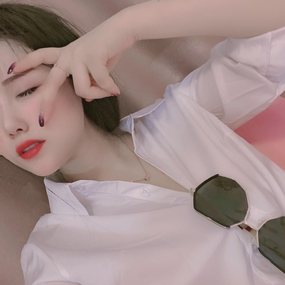 纯真✨小妮儿