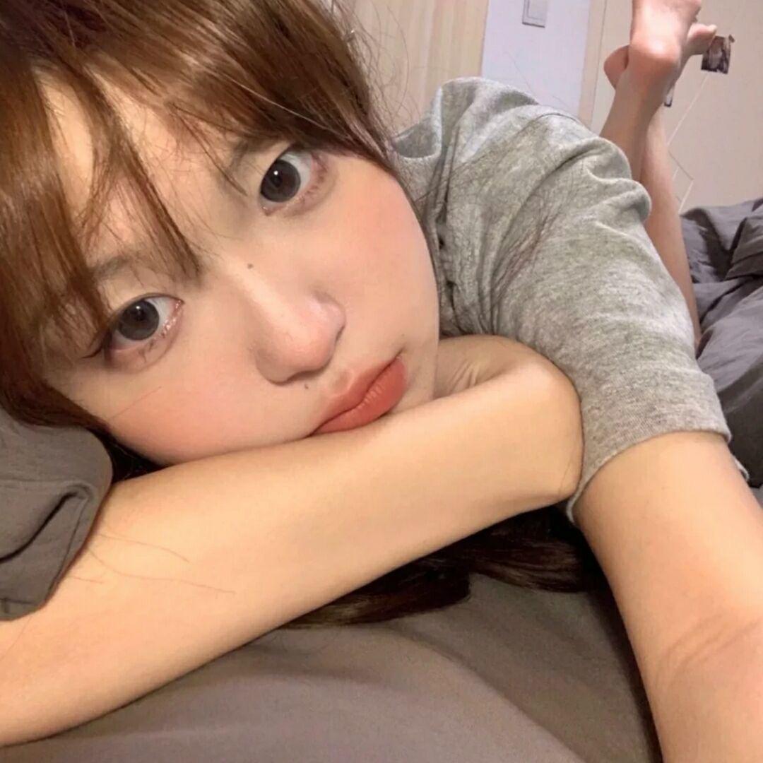 小鱼干亲亲