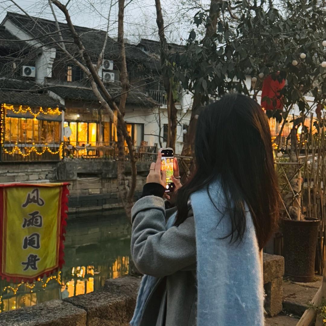 🦢