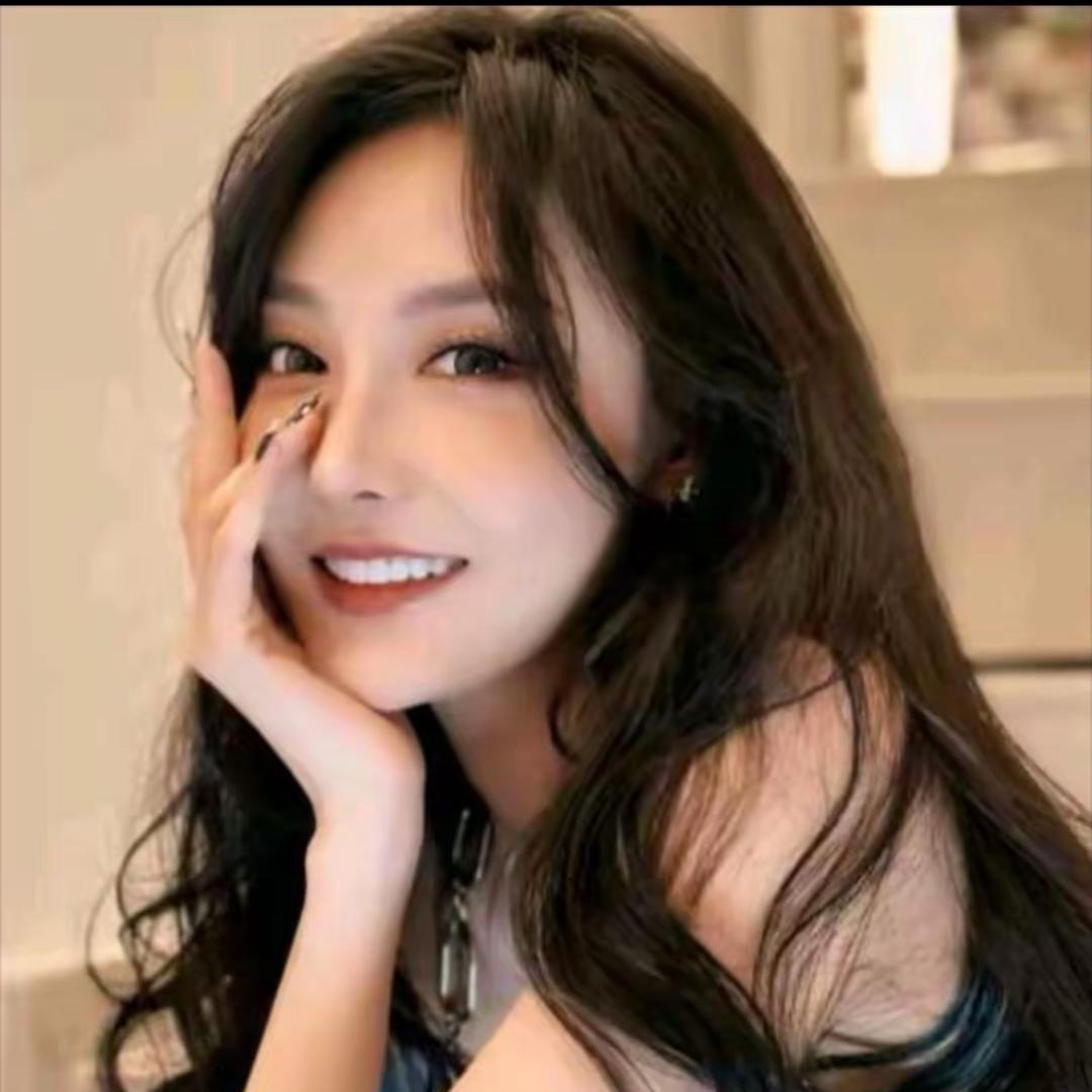 李予诺（质感衣间）