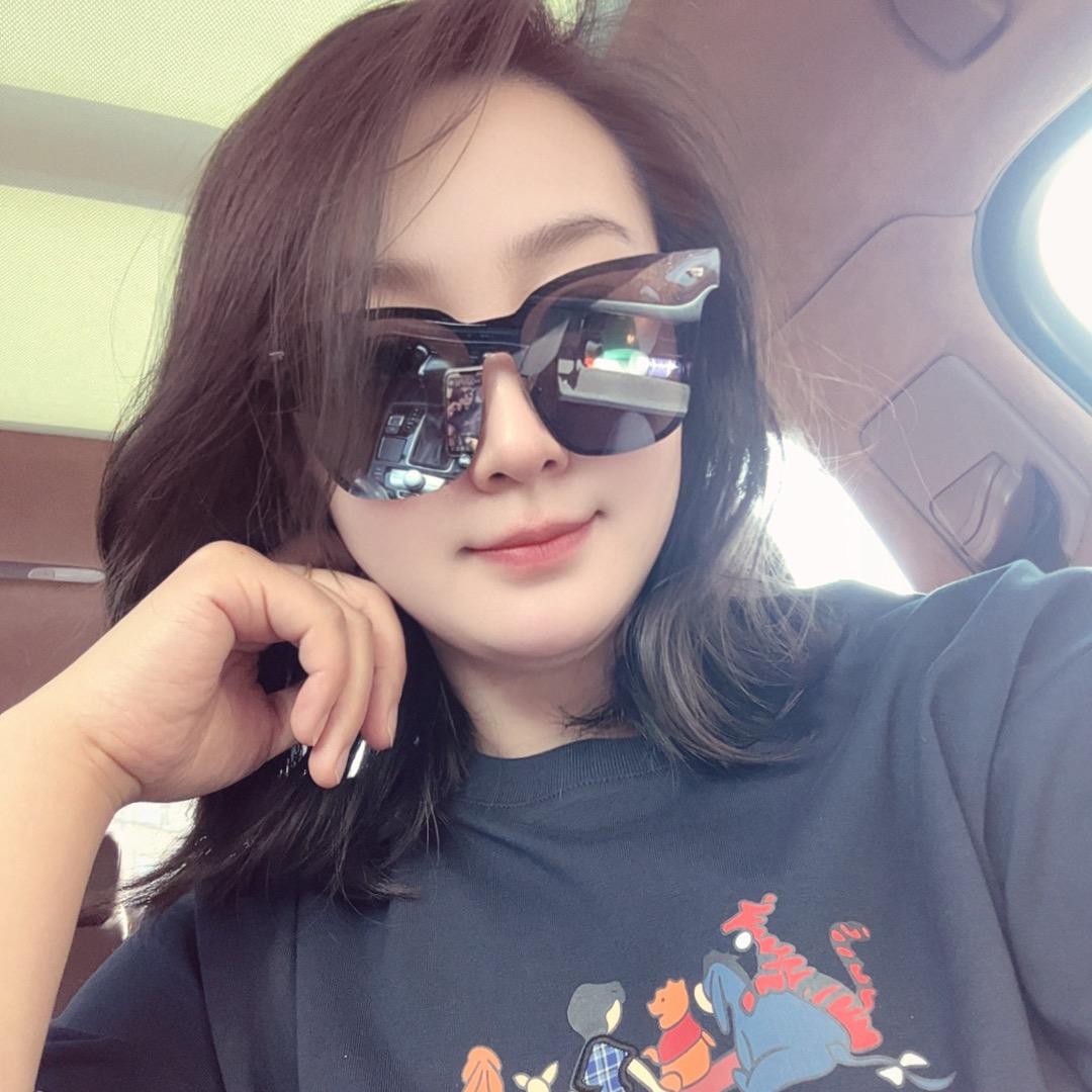妍裴