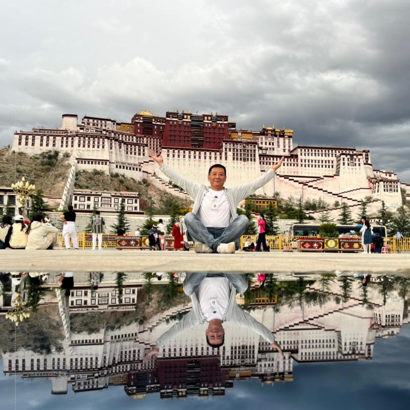华哥在边境
