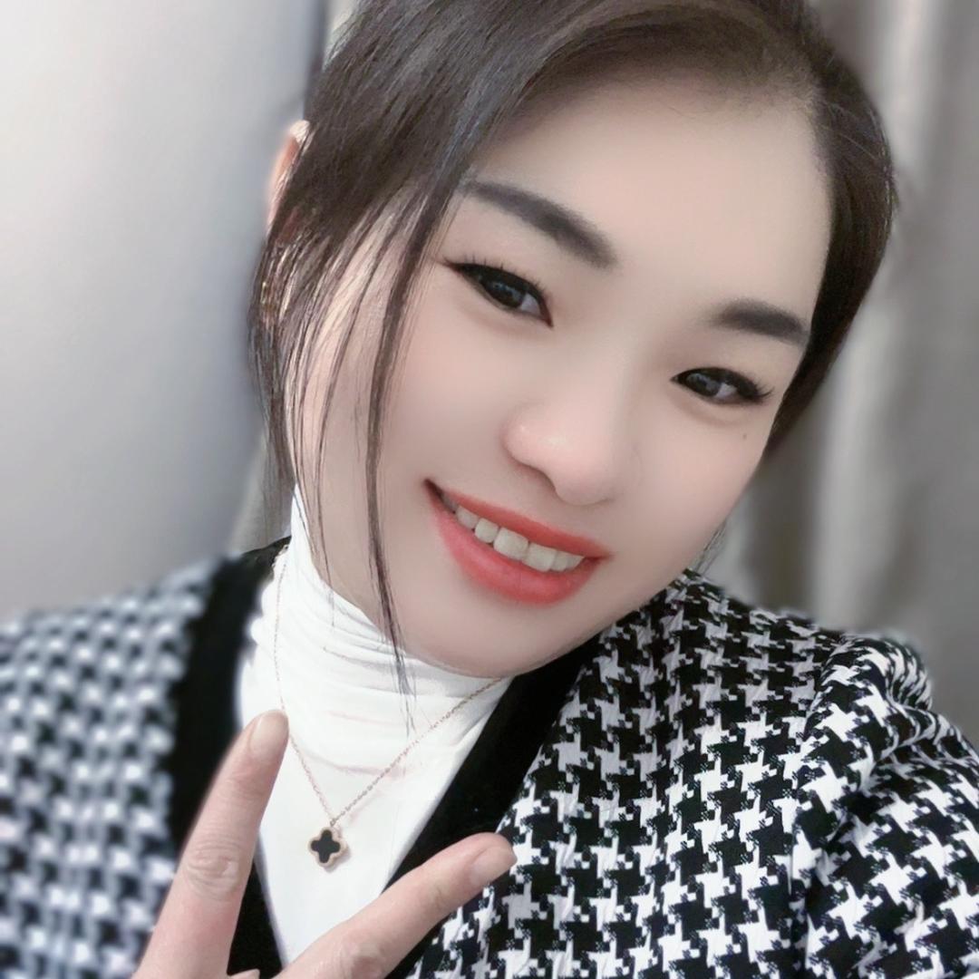 爱喝红酒的我