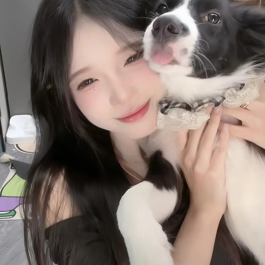 吃奶黄包的小甜妹