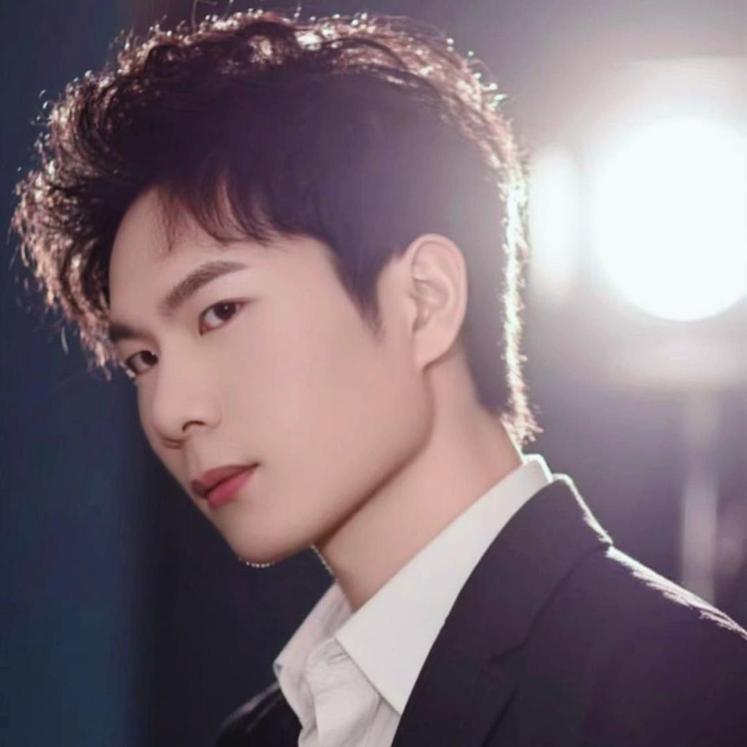 贵阳男士形象总裁~新宇