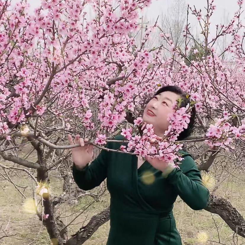 严凤亚
