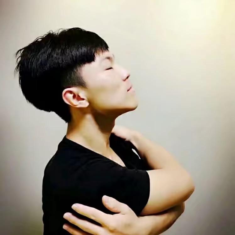 龙小美