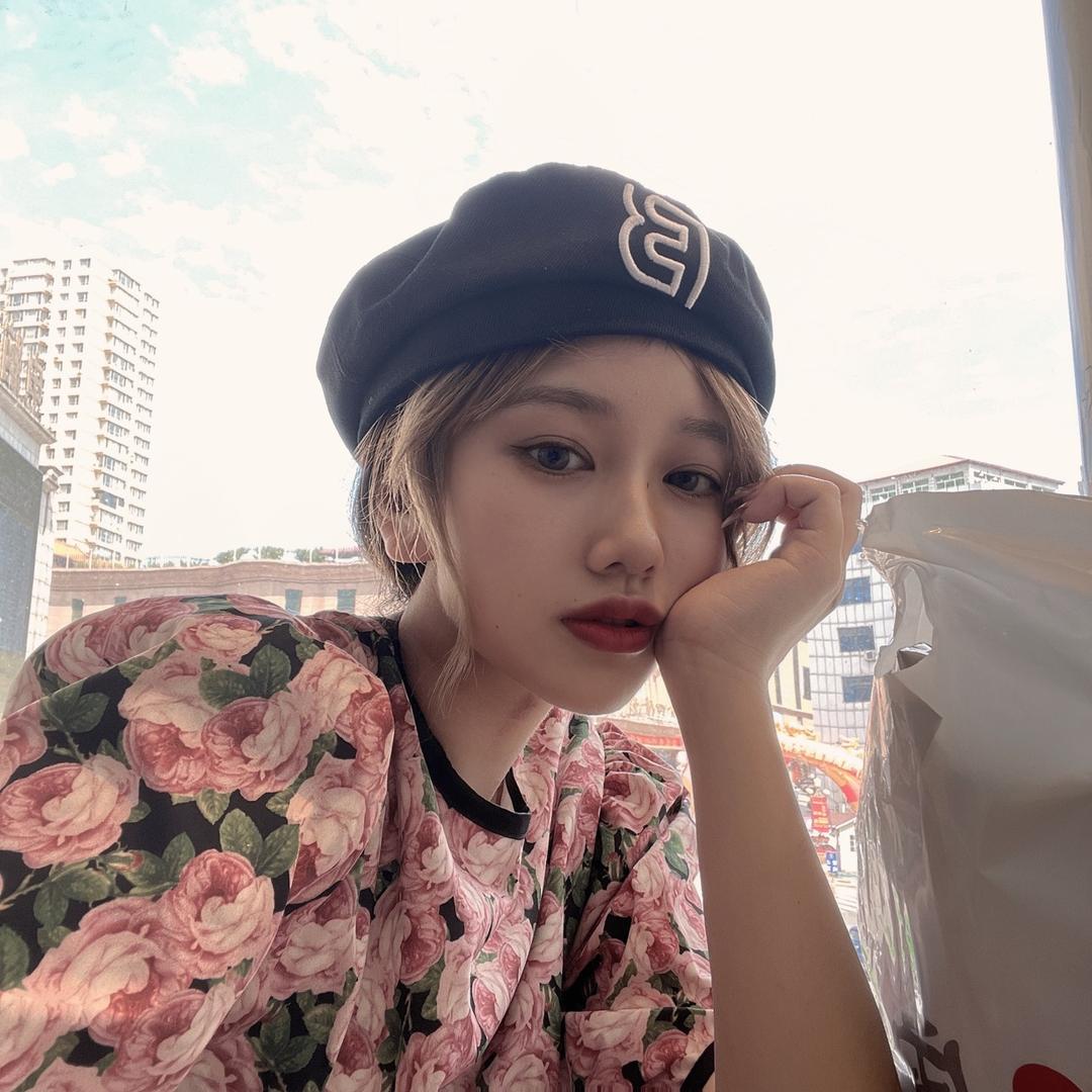 喜桃桃服装店（中午12:00开播）